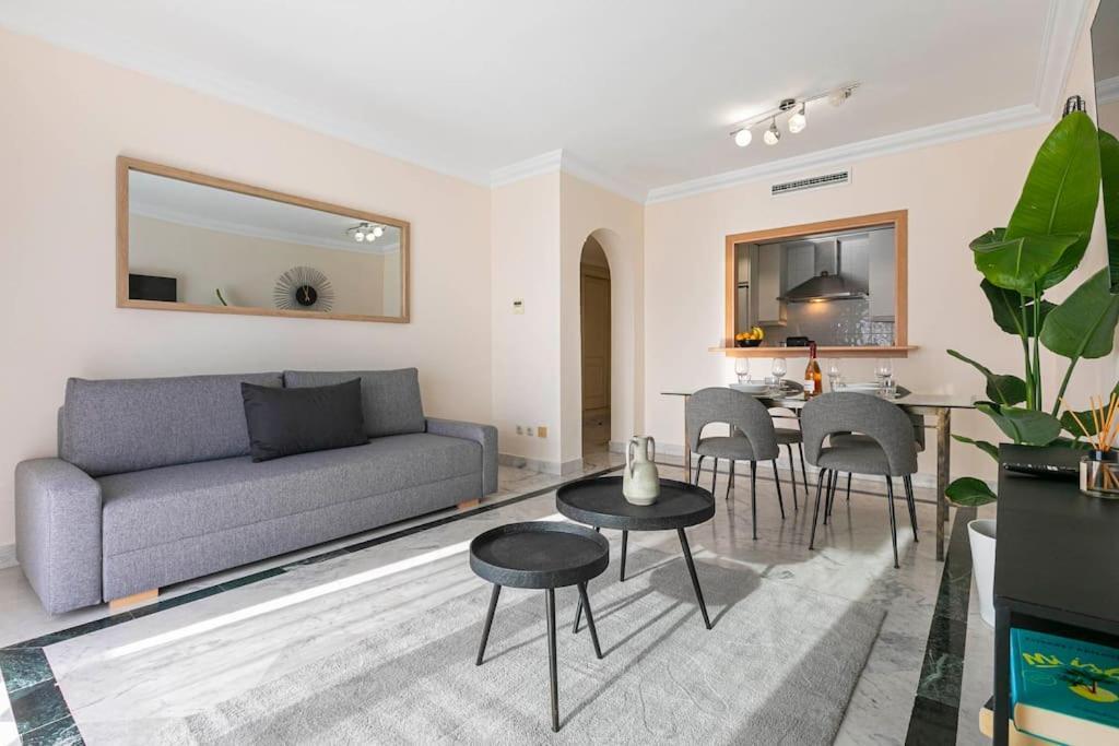 Luminous Apartment In Puerto Banus, Μαρμπέλλα Εξωτερικό φωτογραφία