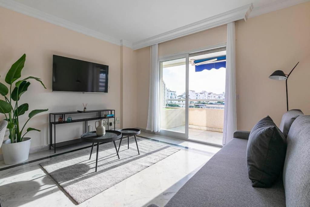 Luminous Apartment In Puerto Banus, Μαρμπέλλα Εξωτερικό φωτογραφία