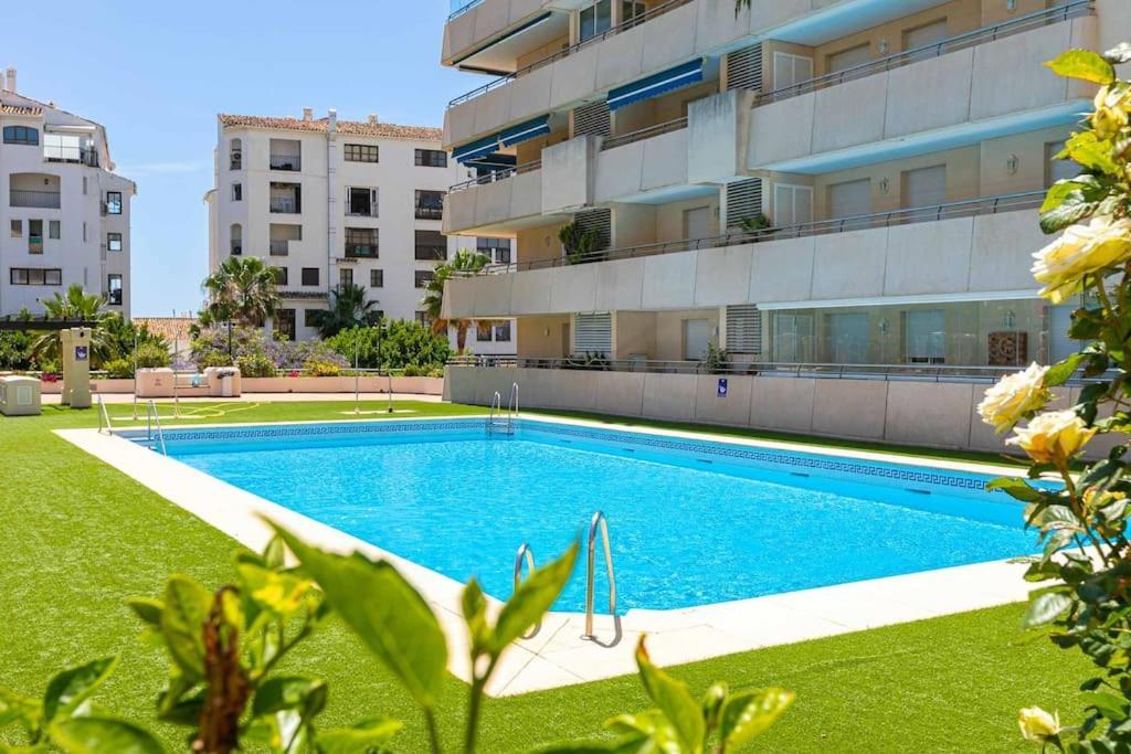 Luminous Apartment In Puerto Banus, Μαρμπέλλα Εξωτερικό φωτογραφία